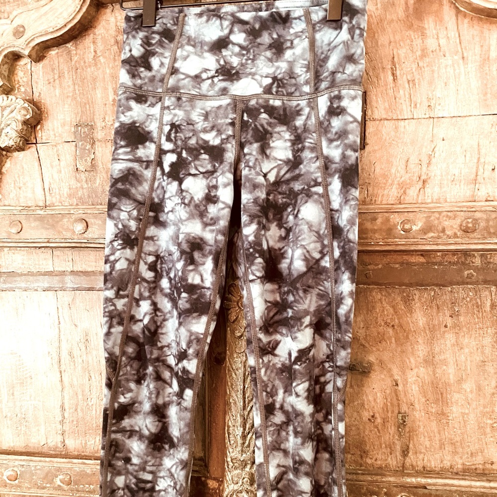 Athleta leggings